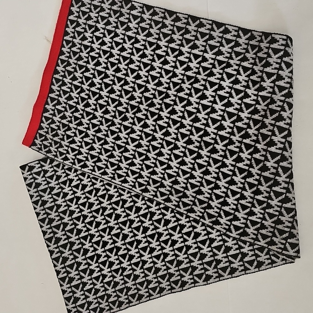 Michael Kors Scarf Black/white/red
